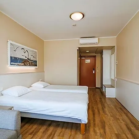 Otel Hestia 4*