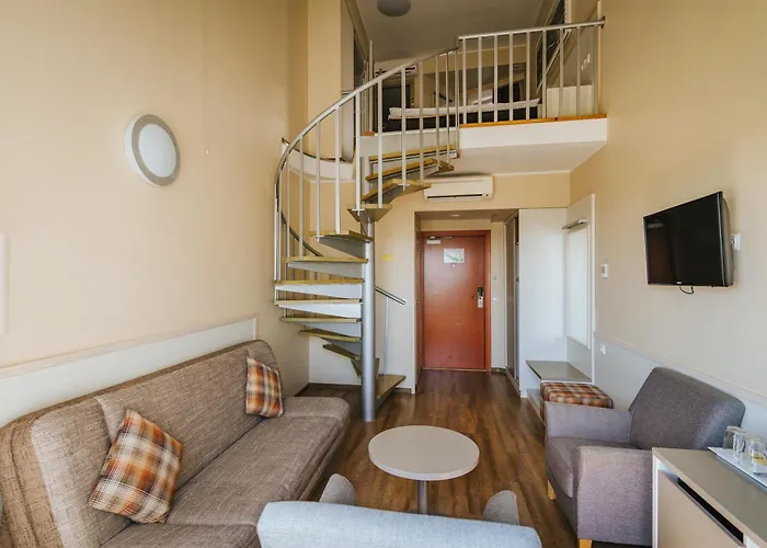 Hotel Hestia Parnawa